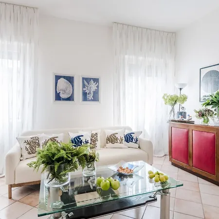 Terrace In Simple Duplex Viareggio