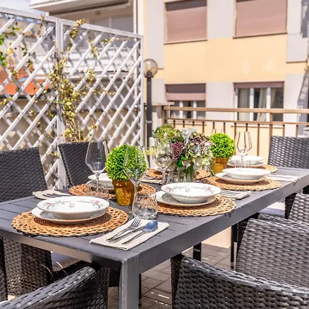 דירה Terrace In Simple Duplex