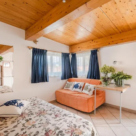 Terrace In Simple Duplex דירה *